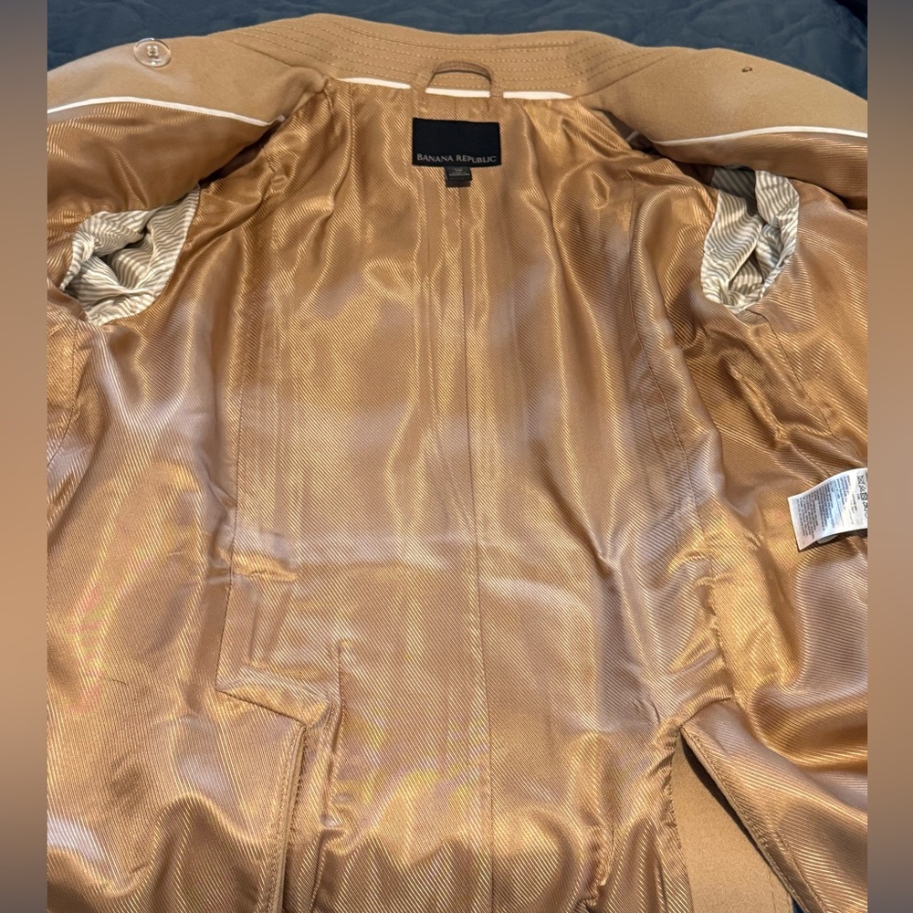 Banana Republic Women's Melton Short Italian Wool Camel Trench Coat size 10P - Picture 11 of 15